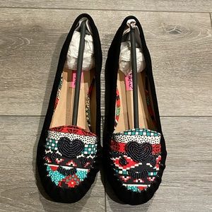 ***SOLD*** Betsey johnson flats 6.5